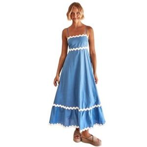 Chic Blue and White Maxi Dress